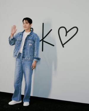 Kim Gun-woo Instagram - #calvinklein ❤️