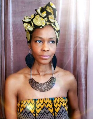 Kim Hawthorne Instagram - Welcome to my world! Trying to get more organized. Follow my journey. Downsized from a 3bdrm to a 2bdrm and yikes. Here we go...🍹But listen. I'm going to look cute during the process. #alwaysaccessorized #accessorized #headwraps #jewelry #fyp