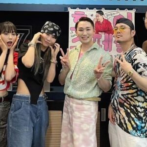 Kim Ho-young Instagram - 광란의 #파워타임 #호파타 #호클럽  with #군조크루 🔥🔥 
.
#파워타임레드카펫 #초대게스트 #군조크루 @koonzo_crew 
.
군조크루의 에너지에 모두가 다 반했던 시간 🤩
.
#군조 #선엘 #지혜 #찬일