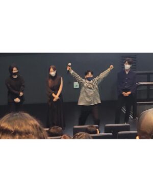 Kim Hyeon-mok Instagram - 어제 <쇼미더고스트> 시사회를 잘 마쳤습니다. 넵. 온갖 재롱을 다 부려봤습니다. 귀한 시간 내어 자리 해 주신 모든 관객분들께 진심으로 감사드립니다. 
9월 9일 대개봉!! 쇼미더고스트 많관부우🙇🏻👻🧡
#쇼미더고스트#김은경감독#한승연#홍승범#김현목