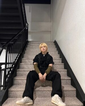 Kim Jae-hyun Instagram - 웹툰싱어🎶
.
.
.
#엔플라잉 #NFlying #김재현 #웹툰싱어 #하이브 #Monster #하얗게 #불태웠다