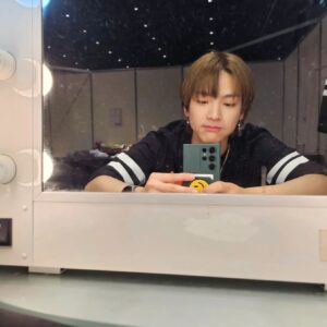 Kim Jae-hyun Instagram - DWUW❤️
.
.
.
#엔플라잉 #NFlying #이승협 #차훈 #김재현 #유회승 #서동성 #타이페이 #DWUW #너무 #행복하다 #ㅠㅠ