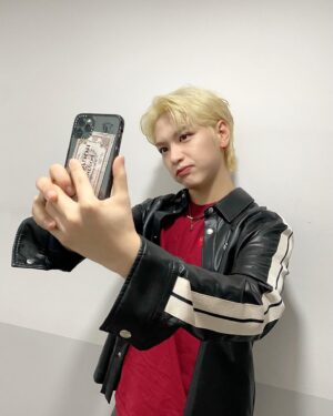 Kim Jae-hyun Instagram - &CON3️⃣
.
.
.
#엔플라잉 #NFlying #김재현 #엔콘3 #콘서트 #우리 #엔피아 #예쁜 #추억 #만들어주셔서 #감사합니다