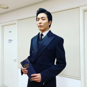 Kim Jae-wook Instagram - Happy new year 2022 
See you soon 🐶