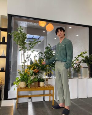 Kim Jae-wook Instagram - 그동안 <크레이지 러브>를 사랑해주신 여러분,감사합니다.행복하세요 🔨