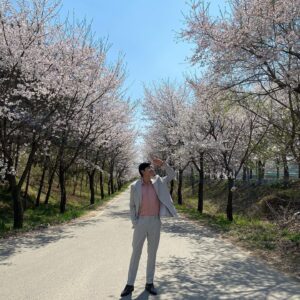 Kim Jae-wook Instagram - 🌸