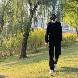 Kim Jae-young Instagram - 짧은가을😌