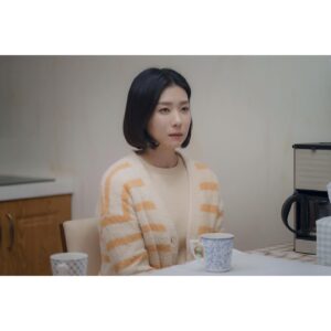Kim Ji-hyun Instagram - 서른아홉 하는 날이라 기쁜데
서른아홉이 곧 끝이라 슬픈 주희...ㅜㅜ
#서른아홉 #장주희