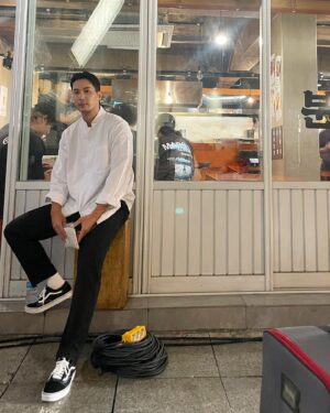 Kim Ji-seok Instagram - ㅇ ㅖ 쉪 !! 👨‍🍳🥘