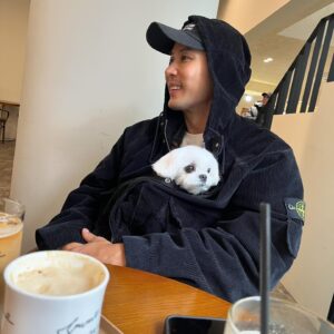 Kim Ji-seok Instagram - 개따뜻…개졸림…💛