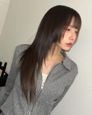 Kim Ji-sook Instagram - 🫠
