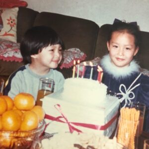 Kim Joon Instagram - 감사합니다 김작가님~ 잘볼께요~!!! 언제 읽을진 모르겠지만~ #엔터테인먼트코리아 #김정은 #미래의창 #한류 #누나 #수고했어 #드레스털어쩔껴