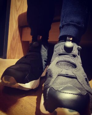Kim Joon Instagram - #아침 부터 #새신발 신고 어디를가나? #리복 #reebok