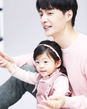 Kim Joon Instagram - 👨‍👧#짝꿍파파 #함께하는아빠 #보건복지부  #가나다캠페인