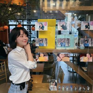 Kim Ju-yeon Instagram - 덕분에 너무너무너무너무나도 행복한 생일 보냈어요!! 
이렇게 축하받는 생일은 맞이하는건 축복이자, 행복한 일인거 같아요! 
생일이라고 연락주신 분들과 챙겨주신 분들 정말 감사해요🥹❤️ 그 행복, 늘 갚는 마음으로 살게요!!

하루하루가 생일인 것처럼!🎂