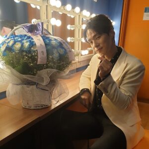Kim Jung-hyun Instagram - 첫 팬미팅 감사합니다 #건강하세요