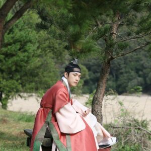 Kim Jung-hyun Instagram - 오고있지...?
기다린다 하염없이
#철인왕후 #토일밤아홉시