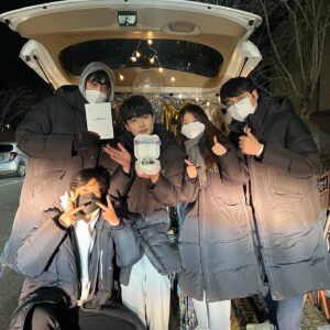 Kim Kang-min Instagram - ‘나의별에게’ 촬영이 끝이 났습니다. 시즌1에 이어서 시즌2까지 함께 할 수 있어서 행복했습니다. 촬영 기간 동안 추운 날씨 속에서 함께 고생한 감독님,스태프분들,배우분들 너무 고생 많으셨습니다. 그리고 서포트 해주신 팬분들 진심으로 감사드립니다. 힘내서 할 수 있었습니다 감사합니다.
또 빠질 수 없는 @mystic.actors 감사합니다. 최고💪🏻💪🏻 덕분에 무사히 잘 마칠 수 있었습니다! 
학교와 함께 촬영해서 많이 힘들었을 @kwon_hj0414 현진매니저님 누구보다 고생하셨고 감사했습니다. 
저는 이번 작품 역시 많은 분들 덕분에 재밌게, 행복하게, 무사히 촬영할 수 있었습니다. 감사합니다.