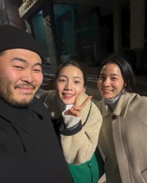 Kim Ki-bang Instagram - .
우리끼리 조촐하고 오붓하게 송년회^^
올 해 정말 고생한 그라운드플랜 대표,부대표 밥사주기!
내가 사랑하는 사람들🩶
내년에 더더 힘내고 잘되자~~
.
#그라운드플랜 #일등미스트 #미스트 #기초화장품