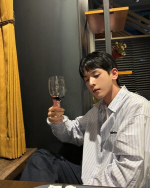 Kim Ki-hae Instagram - 짠🍷