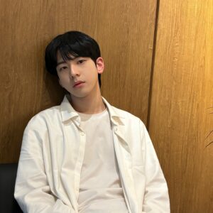 Kim Ki-hae Instagram - 웃자구요 웃어 :)