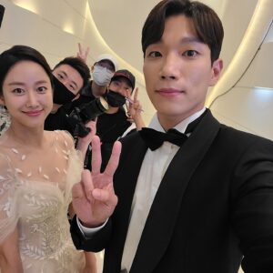 Kim Kyung-nam Instagram - 한예슬 장가가던 날.

#오케이광자매
다음주는 올림픽 중계로 인해
일요일 밤 10시에 만나요!!!^^
