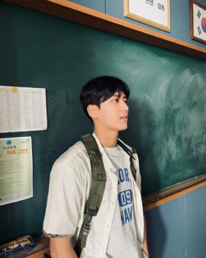 Kim Min-cheol Instagram - #방과후전쟁활동 #도수철