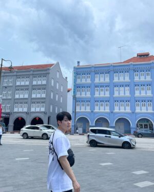 Kim Min-ki Instagram - ✈️^_^ 🇸🇬