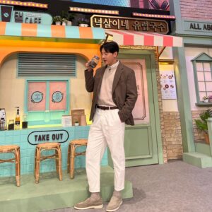 Kim Min-seok Instagram - 즐거웟슴다 놀토!!!! #놀토