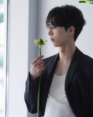 Kim Moo-joon Instagram - B