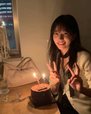 Kim No-jin Instagram - ㅠ ㅠ💛