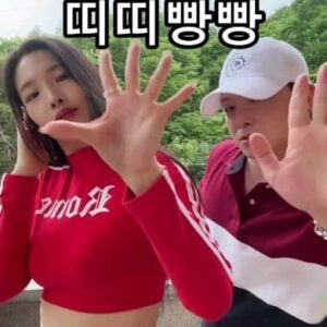 Kim Ryang -ha Instagram - 【 #량하효과 】 
띠띠빵빵 ~~~ ㅎㅎ