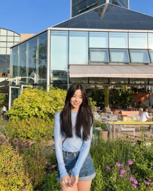 Kim Sae-yeon Instagram - 🌞
