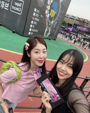 Kim Sae-yeon Instagram - ‘23 dump #1