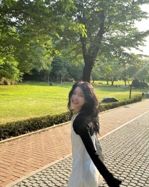 Kim Seo An Instagram - 여름 좋아🍅