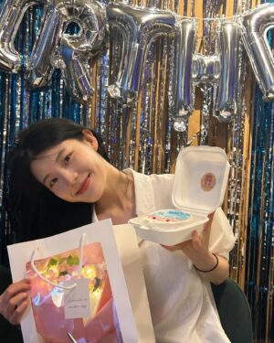 Kim Seo An Instagram - 스마일🙃😉🤭