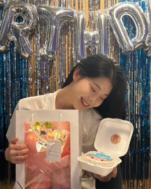 Kim Seo An Instagram - 스마일🙃😉🤭