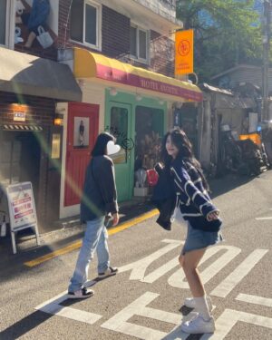 Kim Seo An Instagram - 꾹꾹 눌러 담은 10월