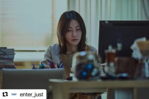 Kim Shin-rock Instagram - 어제부로 <형사록2> 전편이 모두 오픈되었어요. 이제는 디즈니 에서 몰어보기 가능! 함께해서 영광이었습니다🙏안녕 연주현~ 저는 이제 또 다른 얼굴로 돌아올게요! ——#Repost @enter_just with @use.repost
・・・
[JUST X 김신록]

“웰 메이드 휴먼 장르물에 참여할 수 있어서 배우로서 영광이었다. 큰 역할을 맡겨 주신 한동화 감독님께 감사드립니다”

굵직한 내공과 섬세한 연기력으로 '연주현'을 그려내🌟 <형사록 시즌2> 히로인으로 존재감을 발산한 김신록 배우🪐

마지막까지 뜨거운 '연주현'의 활약🔥 지금 디즈니  오리지널 시리즈 <형사록 시즌2> 7-8회에서 확인해 보세요 

[사진 제공 : 월트디즈니 컴퍼니 코리아]

#저스트엔터테인먼트 #justentertainment
#김신록 #KimShinRock 
#형사록2 #형사록시즌2 #디즈니플러스