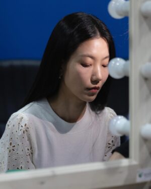 Kim Shin-rock Instagram - 첫 팬미팅 행복하게 잘 마쳤습니다. 유치원 때 이후로 이렇게 우쭈쭈 받아 본 건 처음이라 어리둥절하면서도 행복했어요ㅎㅎ 낯선 만남을 앞두고 보낸 불면의 밤들이 무색할 정도로 따뜻하고 감사하고 행복한 시간이었습니다. 만들어 주신 모든 분들, 팬을 자처하며 자리를 채워주신 모든 분들 고맙습니다🙏 첫 만남, 첫 기억, 잊지 않을게요. 고마워요!❤ #오월의신록
