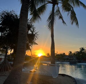 Kim Sol-bi Instagram - Sebu🌼🌴 
리조트 뽕뽑는날