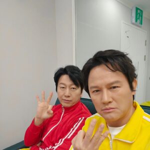 Kim Soo-ro Instagram - 만난지.30년됐네!!!!!!!!

30주년 기념공연. 연극.위선자 탁선생.
3월10일~3월24일.
현대카드 언더스테이지.

연극 아트. 2월13일~5월12일
링크아트센타(대학로)
