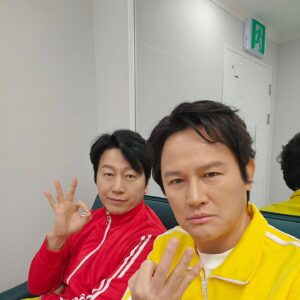 Kim Soo-ro Instagram - 만난지.30년됐네!!!!!!!!

30주년 기념공연. 연극.위선자 탁선생.
3월10일~3월24일.
현대카드 언더스테이지.

연극 아트. 2월13일~5월12일
링크아트센타(대학로)