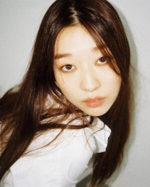 Kim Sun-a Instagram - 🩸