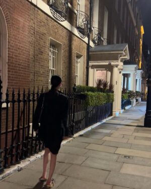 Kim Sun-a Instagram - @annabelsmayfair 1차
Connaught hotel Bar 2차
🧚🏻‍♀️🪺🍸