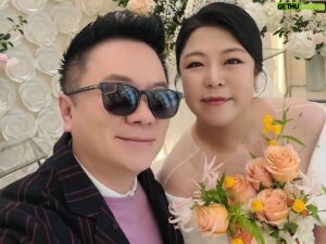 Kim Tae-Kyun Instagram - 빅바와 매니져 결혼식사회 및 축가 기능재부 아니고 재부기능 아니고 재기능부 아니고 재능기부 ㅎㅎ 
17번째 주인공들 축하해요 보란듯이 행복하게 살아버려요
쿠캬칵 쿠하핫 ㅋㅋㅋㅋㅋ 신난당 
재능기부는 계속된다리~~~~
.
.
.
.
#결혼식 #신랑 #신부 #행복한결혼식 
#컬투김태균 #빅바 #신인가수김동하
#슈퍼스타김태균 #전국민의유산균김태균 
#생각보다추억은힘이없었어