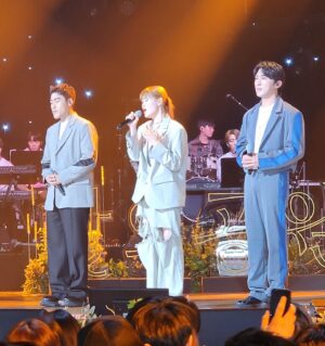 Kim Won-hun Instagram - 2023년 행복했어
나를 사랑하는 내가 사랑하는 사람들 덕분에