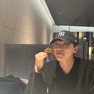 Kim Woo-seok Instagram - 생일 축하해주신 분들 감사합니다 😊
진정한 30대가 되어버렸지만 더 열심히 건강챙기면서 살아보겠습니다..🔥