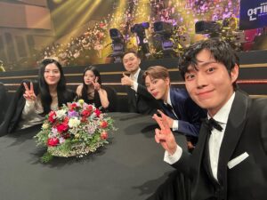 Kim Woo-seok Instagram - 금혼령 사랑해요! 
상받은 헌이 소랑이 자연이 축하해🌸