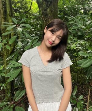 Kim Ye-ji Instagram - 🌳🍃🌿💚